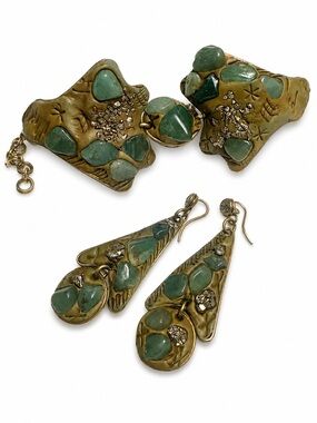 Green Stone and Gold-Tone Artisan Bracelet & Earring Set